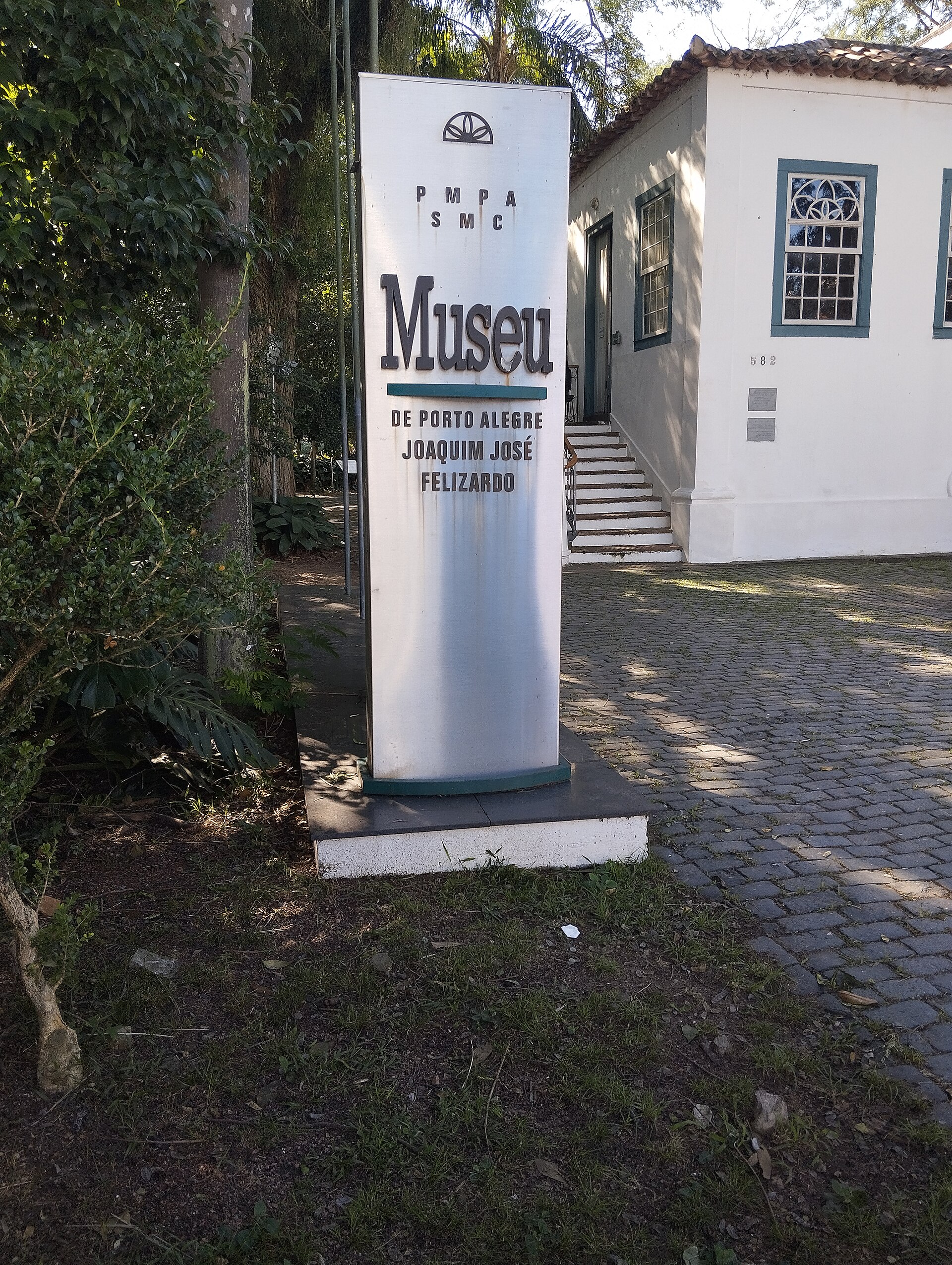 Imagem de referência relacionada a Museu Joaquim José Felizardo, item descrito como museu em Porto Alegre, Brasil