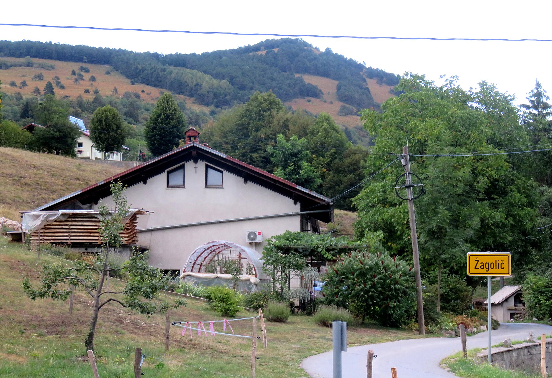 Imagem de referência relacionada a Žagolič, item descrito como história da vila de zagolic