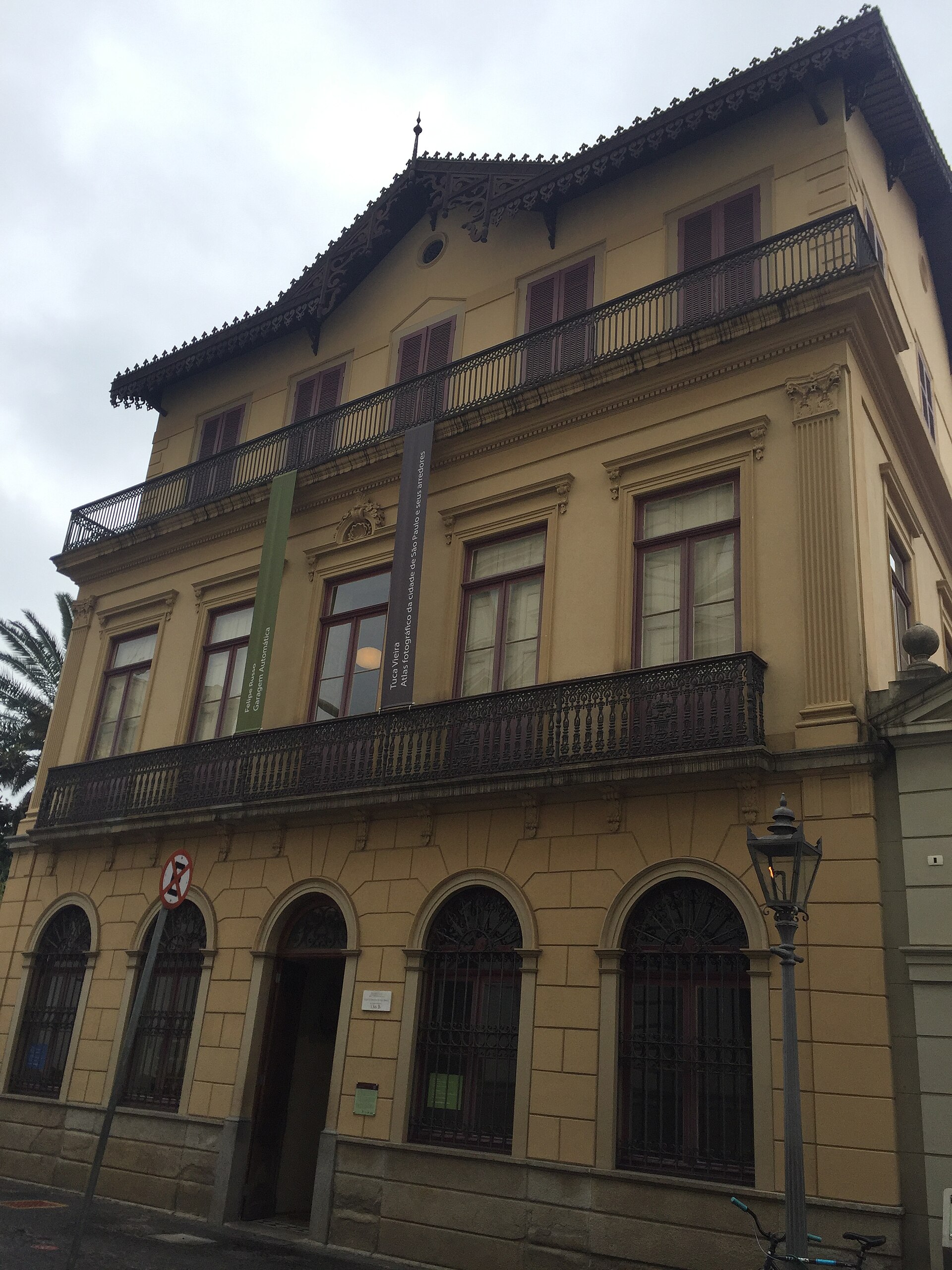 Imagem de referência relacionada a Casa Número Um, item descrito como museu em São Paulo, Brasil