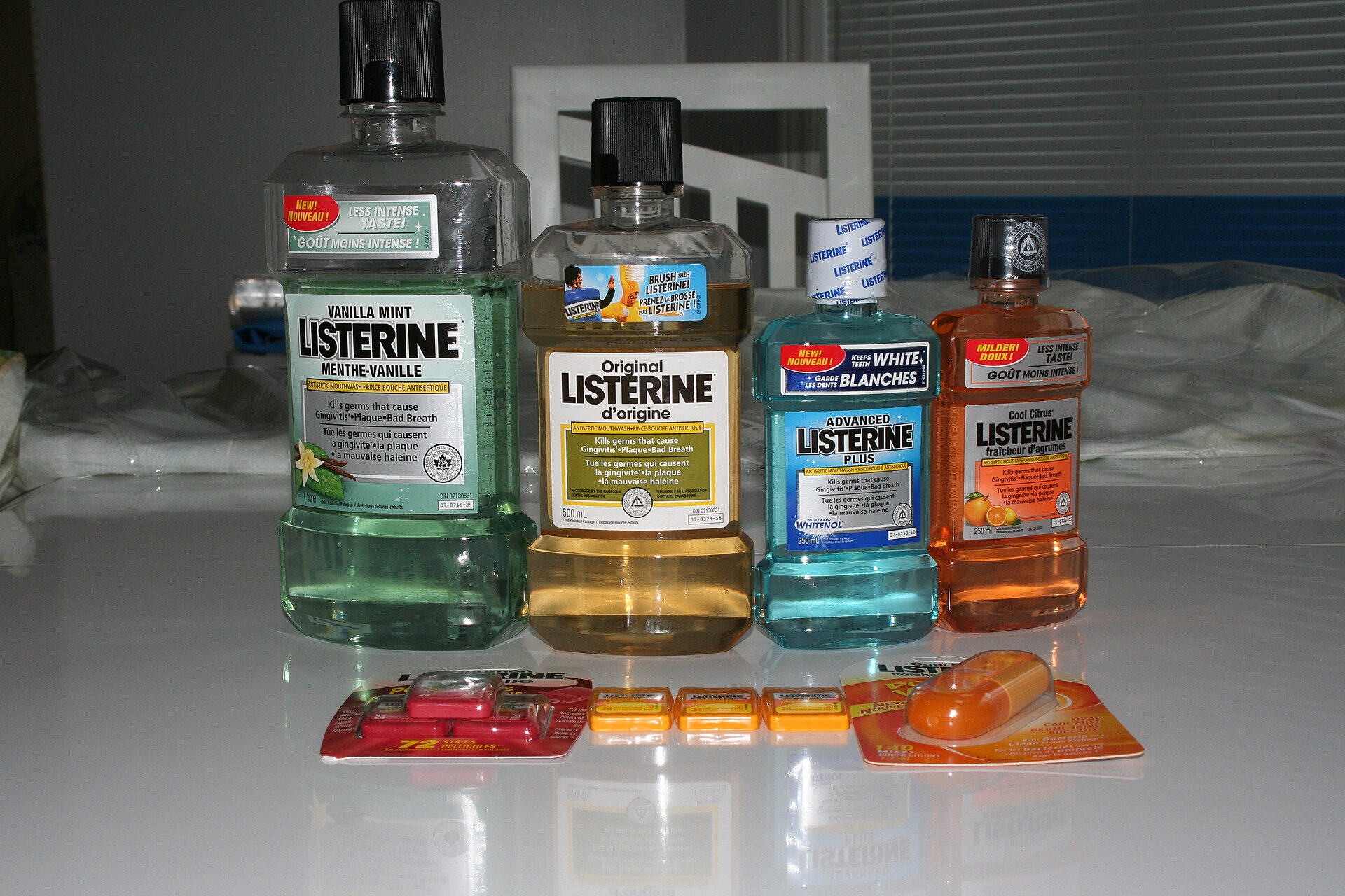 Imagem de referência relacionada a Listerine, item descrito como registro de referência sobre Listerine, organizado a partir de dados estruturados abertos