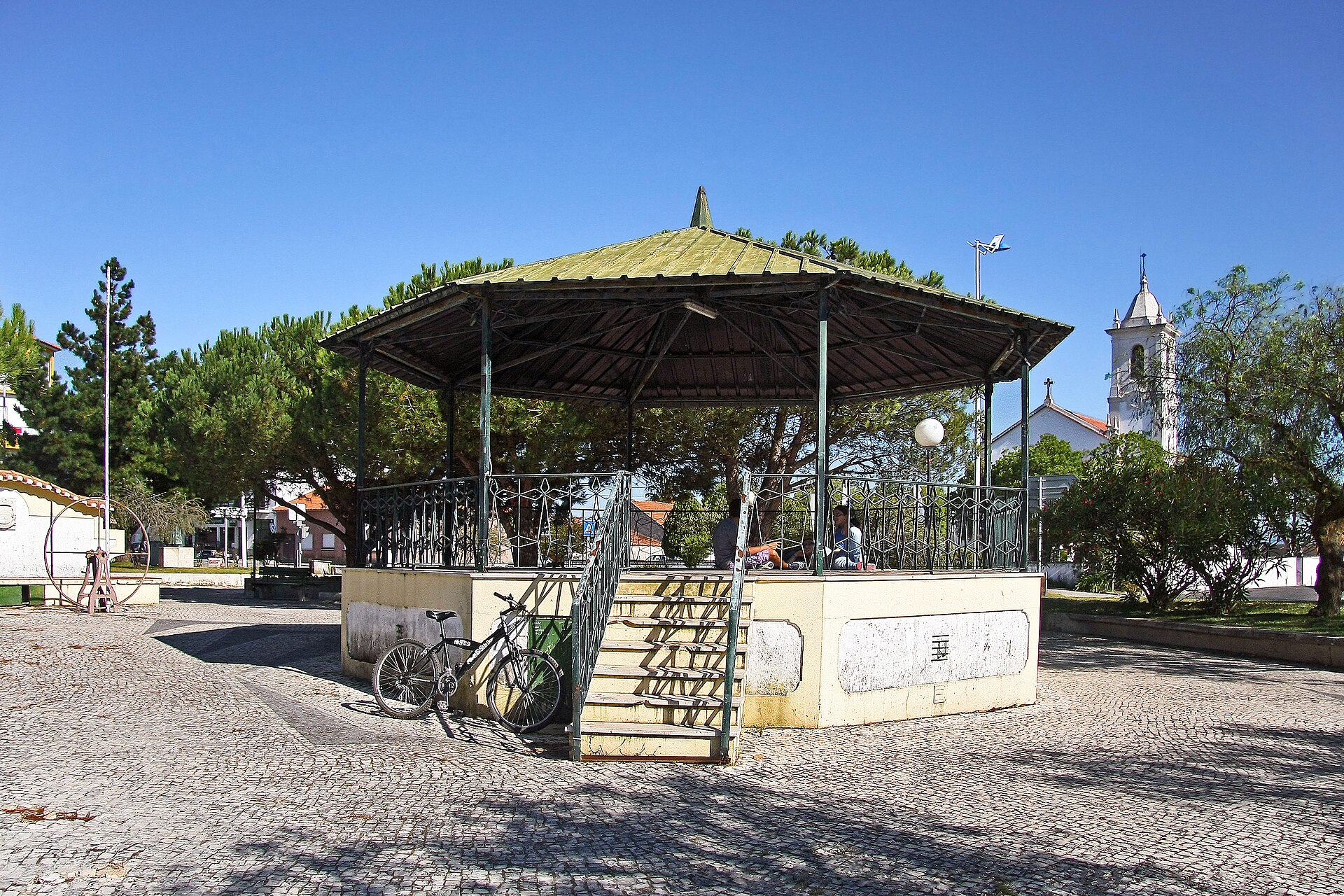 Imagem de referência relacionada a Pataias, item descrito como vila portuguesa do Município de Alcobaça