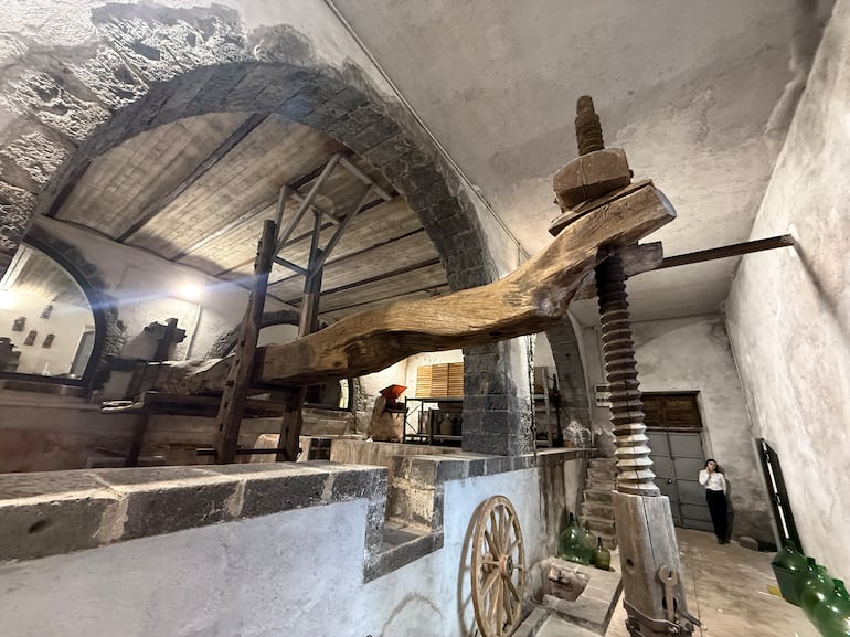Um passeio por Milo, o território da uva Carricante produzida no solo vulcânico do Etna
